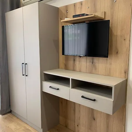 Park And Pool Apartment Nesebar